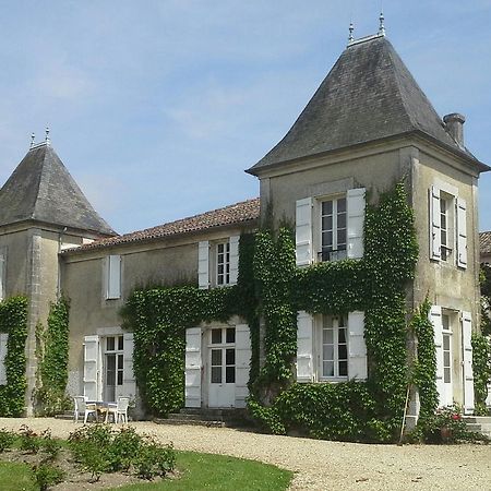 Bed and Breakfast Le Logis De Ruelle Экстерьер фото