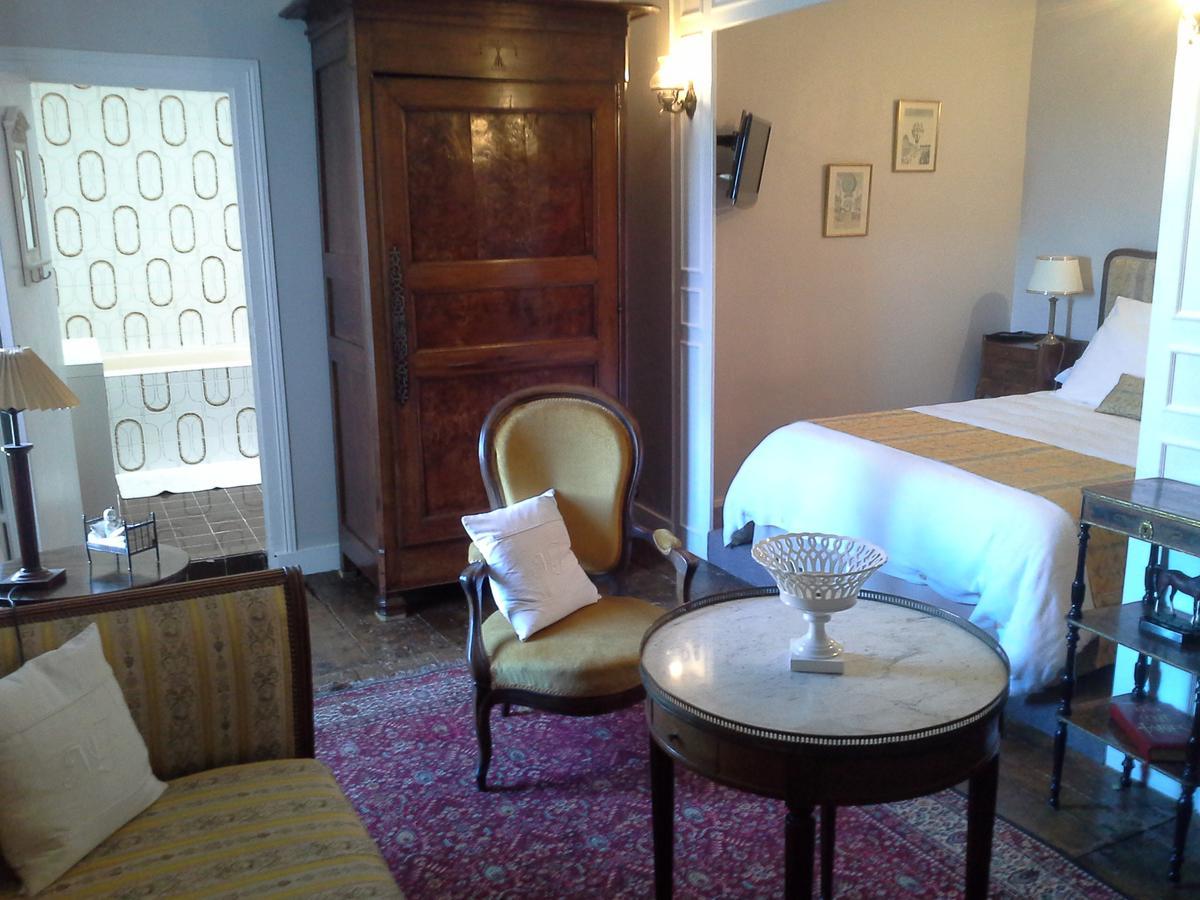 Bed and Breakfast Le Logis De Ruelle Экстерьер фото