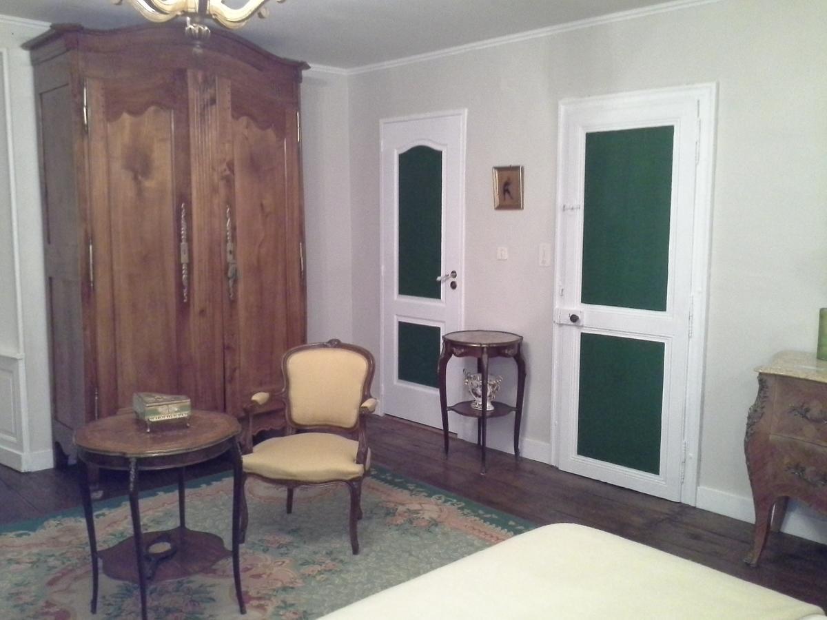 Bed and Breakfast Le Logis De Ruelle Экстерьер фото