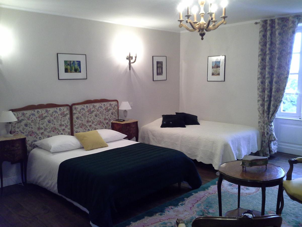 Bed and Breakfast Le Logis De Ruelle Экстерьер фото